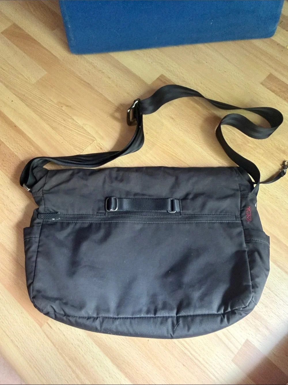 T Tech by Tumi Nylon Messenger Bag for Men - Durable Everyday Crossbody
